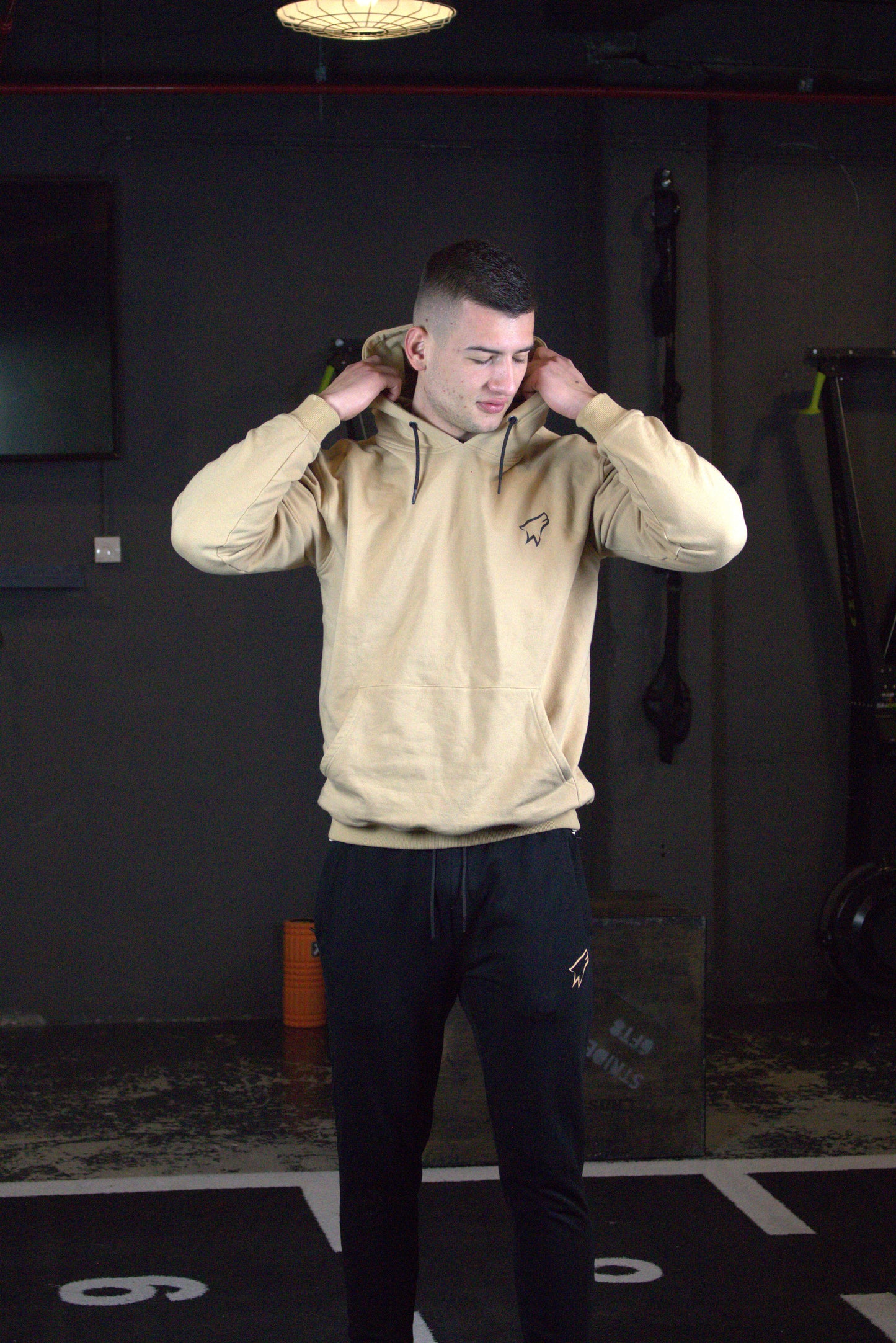 Essential Hoodie Bruin/Beige